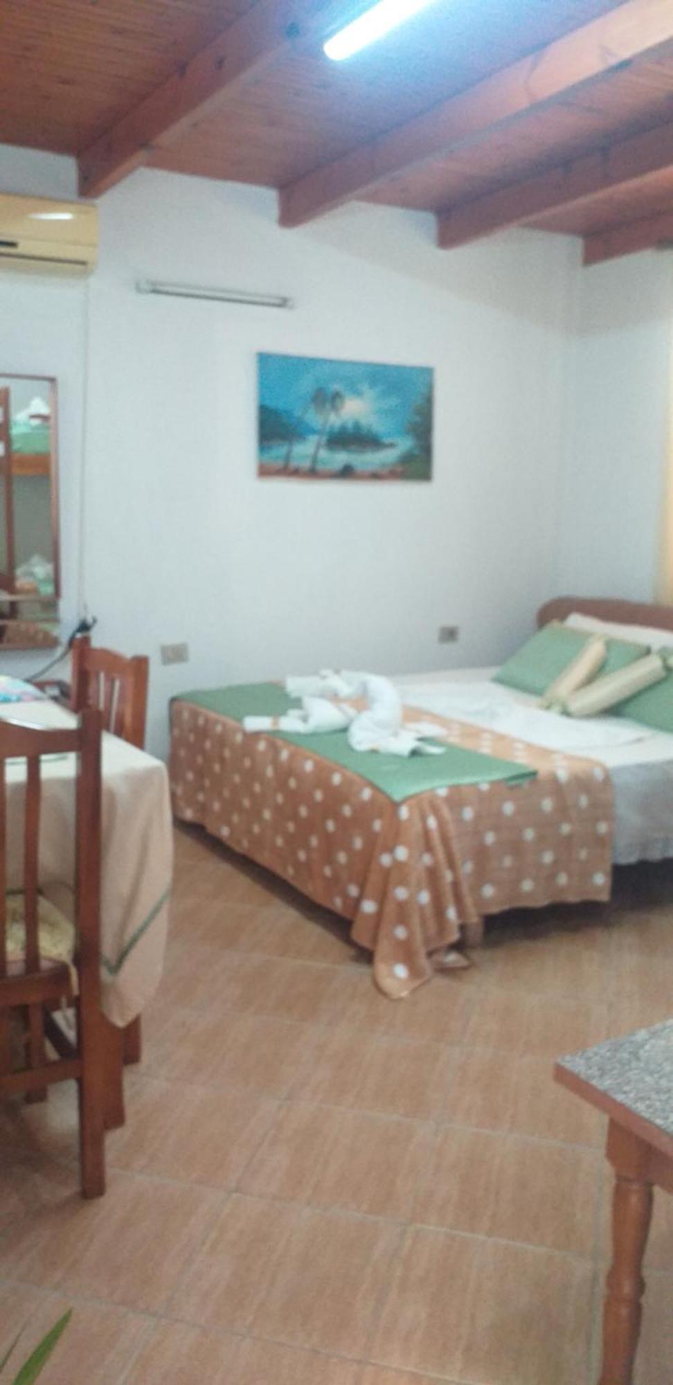 Green Oasis Holiday Home Vlorë Δωμάτιο φωτογραφία